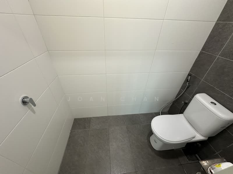 Pejabat untuk Disewa di Tropicana Avenue (Tropicana) - Joan Chan - Bathroom - PropertyGuru.com.my
