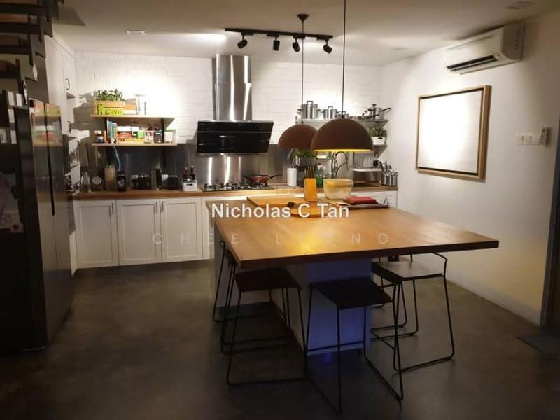 Kediaman Servis untuk Dijual di Centrio Pantai Hillpark - Chee Leong Tan - PropertyGuru.com.my