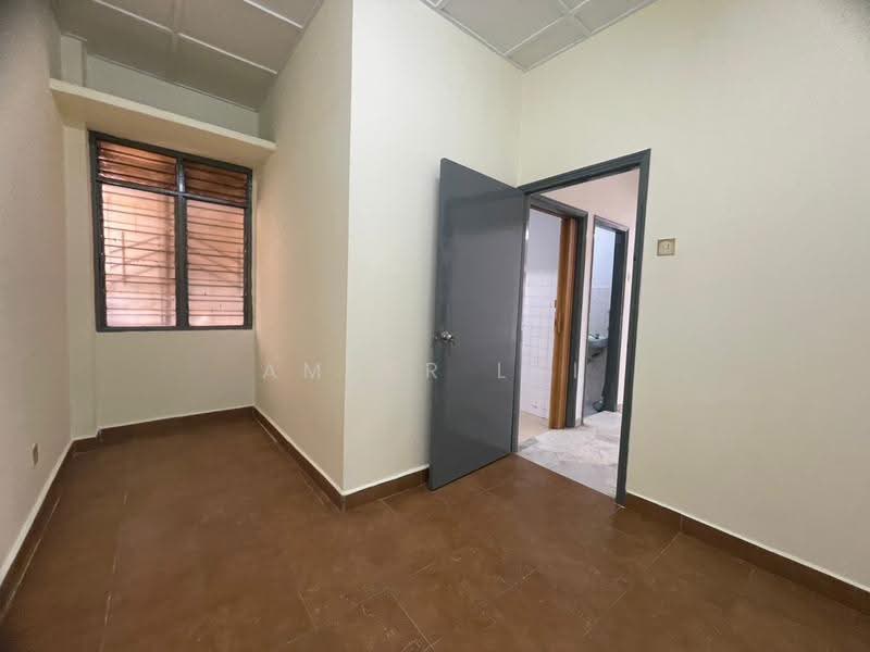 Rumah Flat untuk Dijual di Kuchai Entrepreneurs Park - Amber Lai - PropertyGuru.com.my