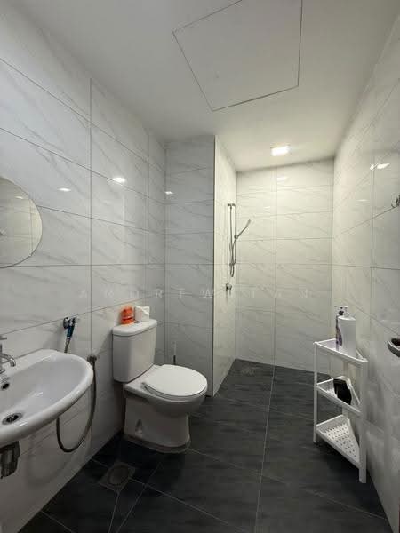 Service Residence for Sale at 231 TR Serviced Suite - Andrew Tan - Bathroom - PropertyGuru.com.my