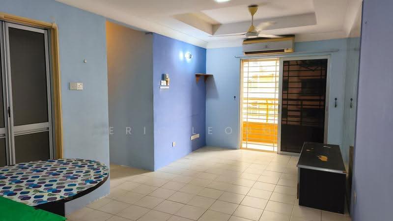 Apartment for Sale at Vistaria - Eric Leong - Living Room - PropertyGuru.com.my