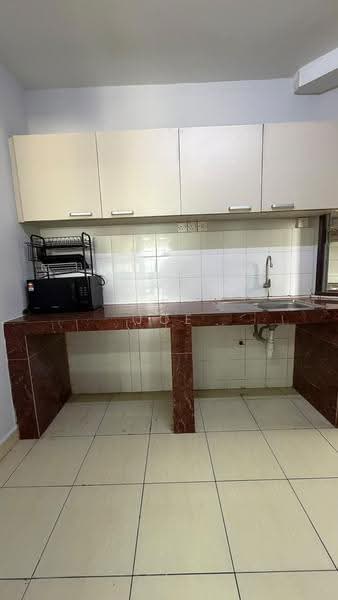 Condominium for Rent at Sri Impian Condominium - Joe Vivek - Kitchen - PropertyGuru.com.my