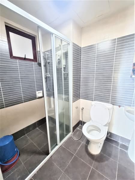 Kondominium untuk Disewa di Savanna Condominium - Mak Oliver - Bathroom - PropertyGuru.com.my