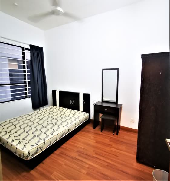 Condominium for Sale at KM1 West - Mak Oliver - Bedroom - PropertyGuru.com.my