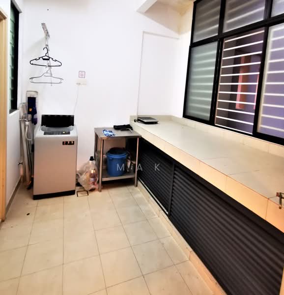 Condominium for Sale at KM1 West - Mak Oliver - Interior - PropertyGuru.com.my