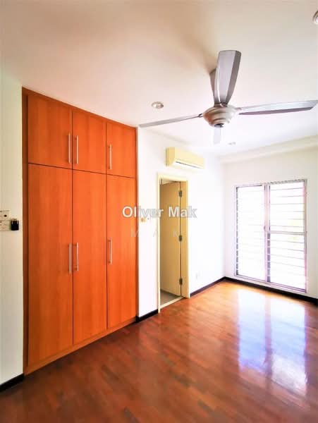 3-storey Terraced House for Sale in Taman Esplanad (Bukit Jalil) - Mak Oliver - PropertyGuru.com.my