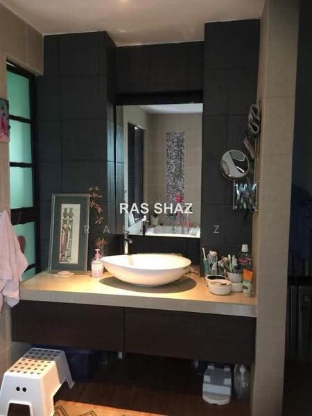 Rumah Banglo untuk Dijual di Furnished Designed Banglo Cantik (Shah Alam) - Ras Shaz - PropertyGuru.com.my