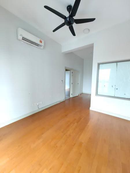 Condominium for Sale at KM1 East - Mak Oliver - Interior - PropertyGuru.com.my