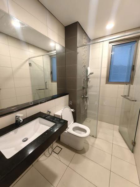 Condominium for Sale at KM1 East - Mak Oliver - Bathroom - PropertyGuru.com.my