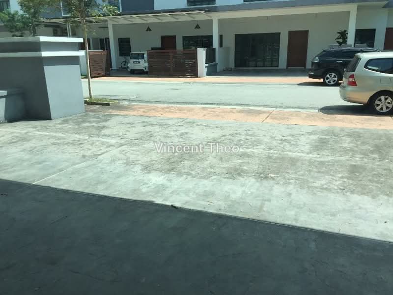 Rumah Berkembar untuk Dijual di Ampang (Selangor) - Vincent Theo - PropertyGuru.com.my