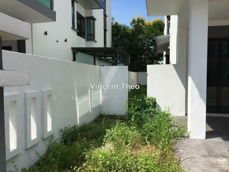 Rumah Berkembar untuk Dijual di Ampang (Selangor) - Vincent Theo - PropertyGuru.com.my