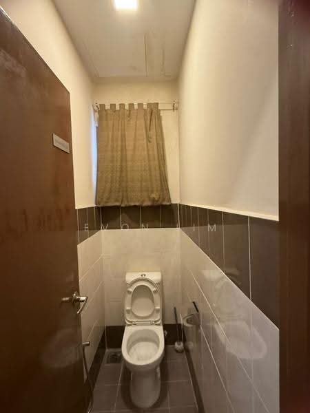 Shop / Office untuk Disewa di Taman Kok Lian (Jalan Kuching) - Evon Lim - Bathroom - PropertyGuru.com.my
