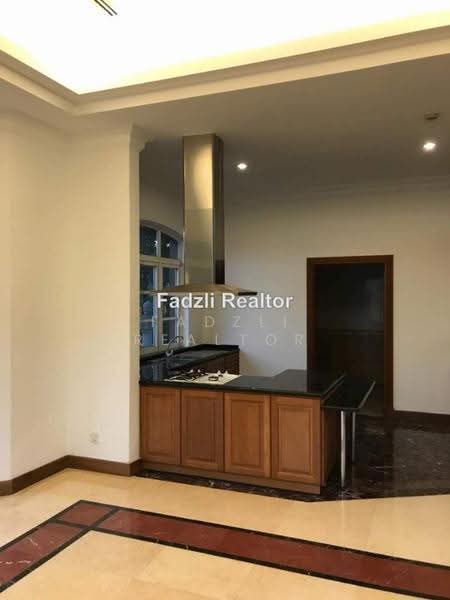 Bungalow House for Rent in Bluwater Estate Mines (Seri Kembangan) - Fadzli Realtor - PropertyGuru.com.my
