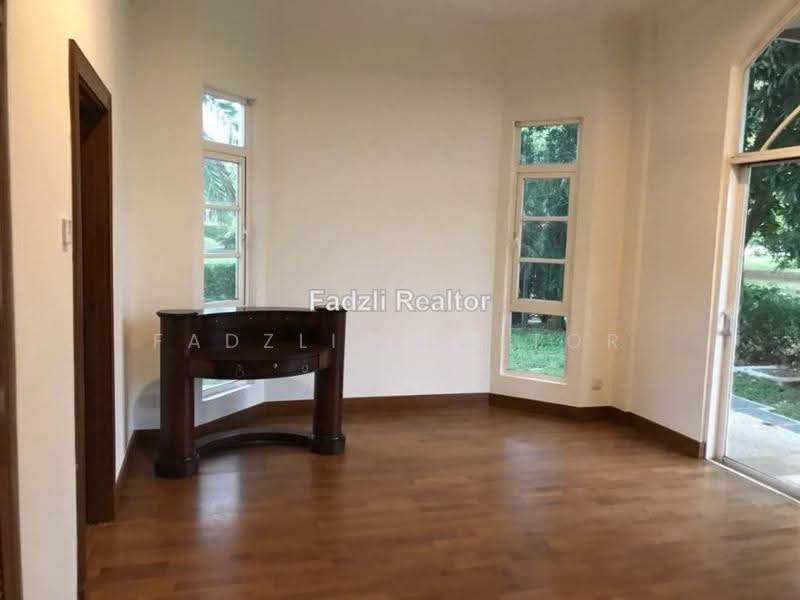 Bungalow House for Rent in Bluwater Estate Mines (Seri Kembangan) - Fadzli Realtor - PropertyGuru.com.my