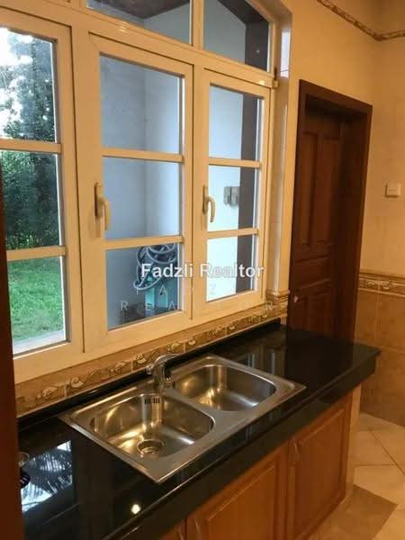 Bungalow House for Rent in Bluwater Estate Mines (Seri Kembangan) - Fadzli Realtor - PropertyGuru.com.my