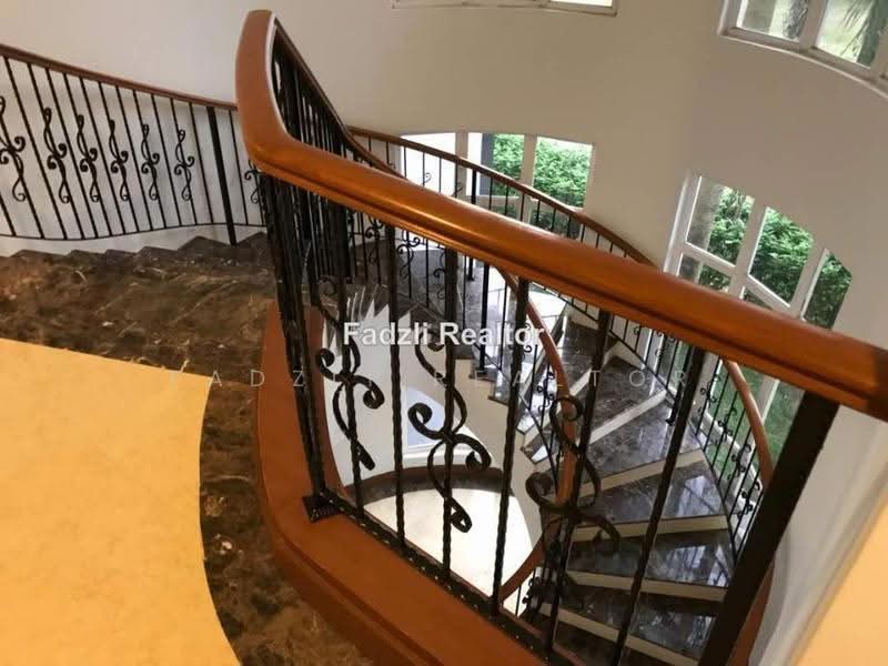 Bungalow House for Rent in Bluwater Estate Mines (Seri Kembangan) - Fadzli Realtor - PropertyGuru.com.my