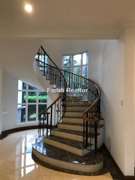 Bungalow House for Rent in Bluwater Estate Mines (Seri Kembangan) - Fadzli Realtor - PropertyGuru.com.my