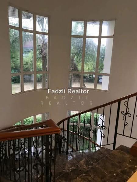 Bungalow House for Rent in Bluwater Estate Mines (Seri Kembangan) - Fadzli Realtor - PropertyGuru.com.my