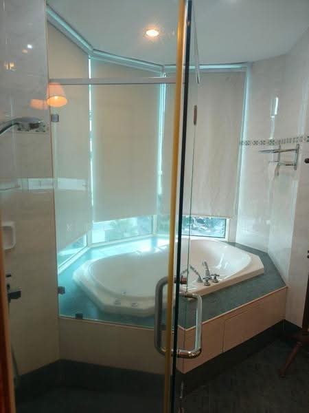 Condominium for Rent at Gurney Beach Resort - Kelvin Tan - Bathroom - PropertyGuru.com.my