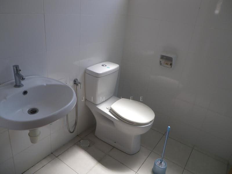 Rumah Kluster untuk Dijual di Anggun (Rawang) - Jim Lee - Bathroom - PropertyGuru.com.my