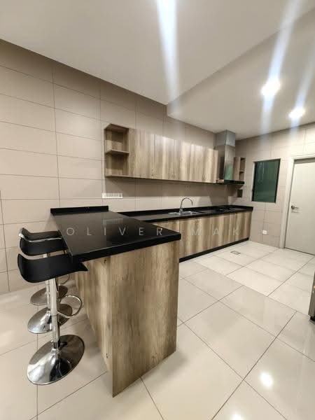 Condominium for Rent at KM1 East - Mak Oliver - Kitchen - PropertyGuru.com.my
