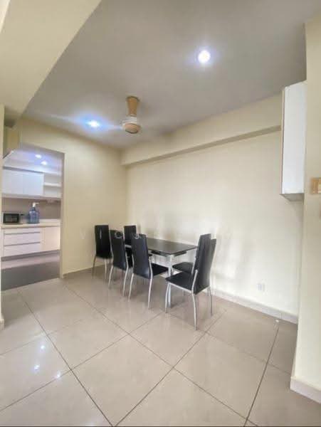 Kondominium untuk Disewa di 633 Residency - Joe Vivek - Dining Room - PropertyGuru.com.my