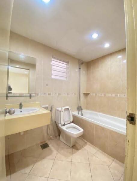 Kondominium untuk Disewa di 633 Residency - Joe Vivek - Bathroom - PropertyGuru.com.my