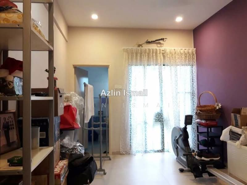2-storey Terraced House for Sale in Bukit Jelutong (Shah Alam) - Azlin Ismail - PropertyGuru.com.my