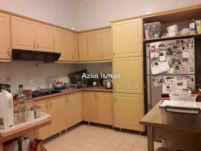2-storey Terraced House for Sale in Bukit Jelutong (Shah Alam) - Azlin Ismail - PropertyGuru.com.my