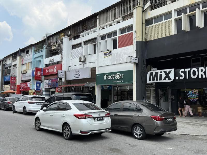 Shop for Rent in Kuala Lumpur (Jalan Klang Lama (Old Klang Road)) - Vic Tan - Exterior - PropertyGuru.com.my