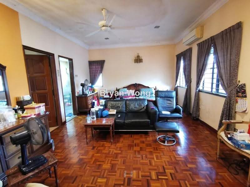 Rumah Berkembar untuk Dijual di Petaling Jaya (Selangor) - Bryan Wong - PropertyGuru.com.my