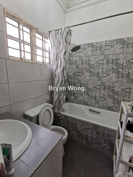 Rumah Berkembar untuk Dijual di Damansara Jaya (Petaling Jaya) - Bryan Wong - PropertyGuru.com.my