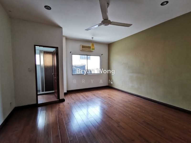 Rumah Berkembar untuk Dijual di Damansara Kim (Petaling Jaya) - Bryan Wong - PropertyGuru.com.my