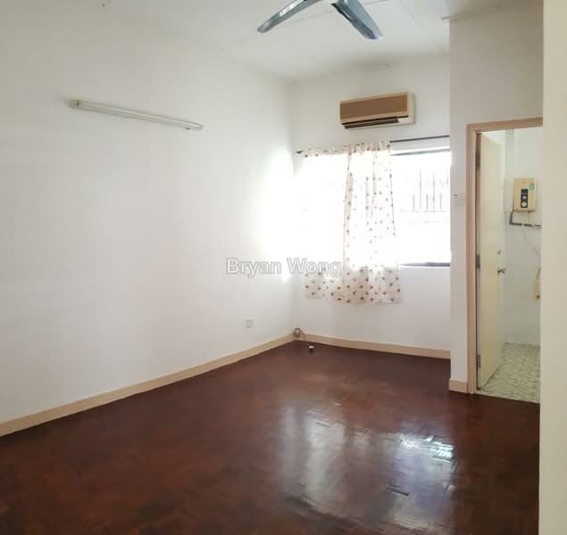 2-storey Terraced House for Sale in Damansara Jaya (Petaling Jaya) - Bryan Wong - PropertyGuru.com.my