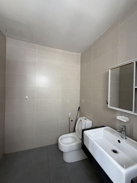 Servis Apartment untuk Dijual di You Residences @ You City - Chris Lee - Bathroom - PropertyGuru.com.my