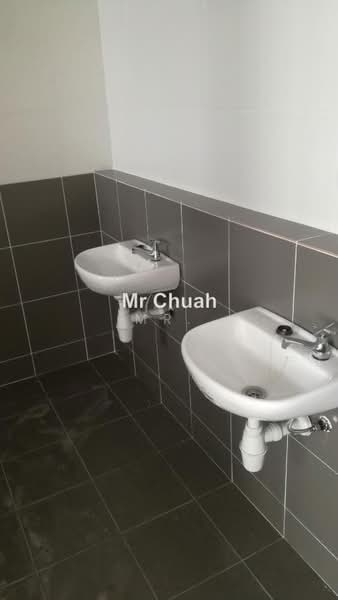 Shop / Office for Sale in Taman Saujana KLIA (Sepang) - Mr. Chuah - PropertyGuru.com.my