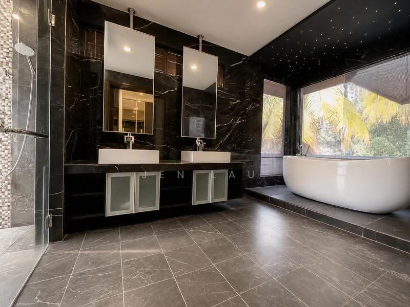 Bungalow House untuk Dijual di Mont Kiara (Kuala Lumpur) - Jen Lau - Bathroom - PropertyGuru.com.my