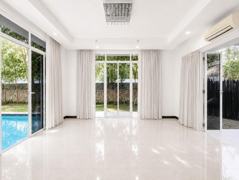 Bungalow House untuk Dijual di Mont Kiara (Kuala Lumpur) - Jen Lau - Living Room - PropertyGuru.com.my
