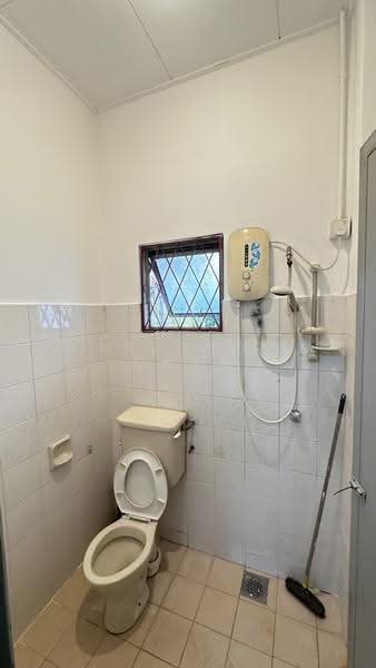 Rumah Teres 2-Tingkat untuk Disewa di Subang Jaya (Selangor) - Chor Wai Chan - Bathroom - PropertyGuru.com.my