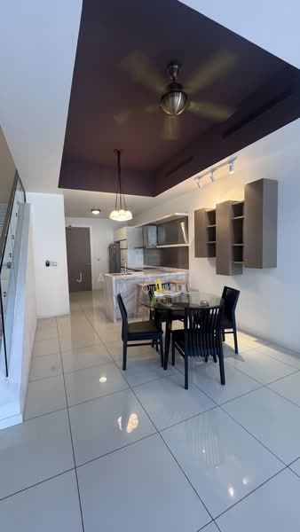 Servis Apartment untuk Dijual di M City - Jasmine Mok - Dining Room - PropertyGuru.com.my