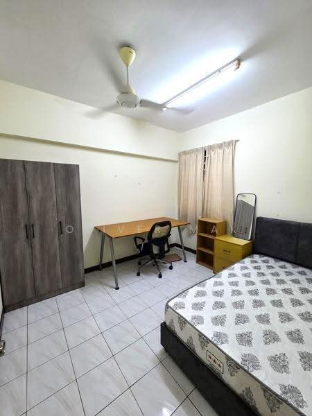 Condominium for Rent at Vista Komanwel B - Mak Oliver - Bedroom - PropertyGuru.com.my