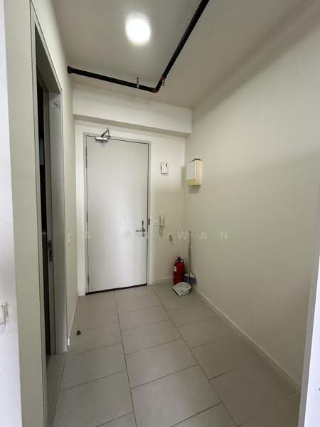 Kediaman Servis untuk Dijual di Tamarind Suites - Alan Wan - Entrance - PropertyGuru.com.my