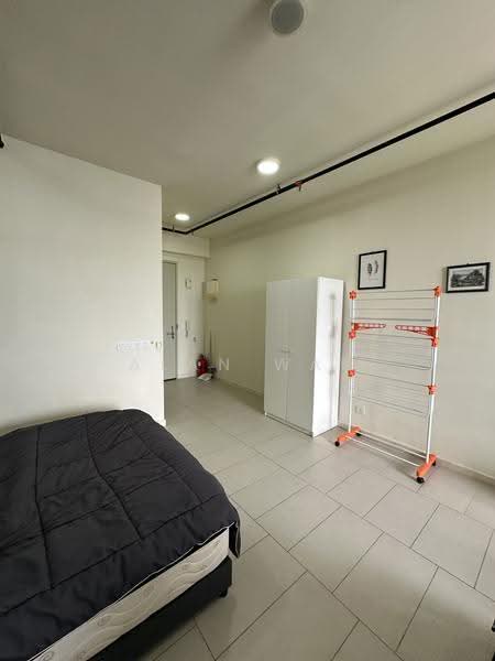 Kediaman Servis untuk Dijual di Tamarind Suites - Alan Wan - Bedroom - PropertyGuru.com.my