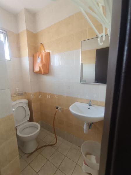 2-storey Terraced House for Rent in Bandar Pinggiran Subang (Shah Alam) - Nancy Yap - Bathroom - PropertyGuru.com.my