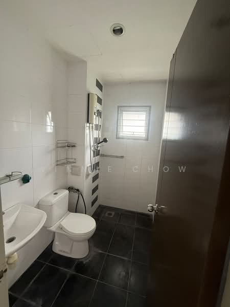 Condominium for Sale at Lagoon Suites - Winnie Chow - PropertyGuru.com.my