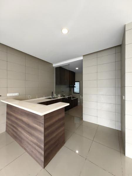 Condominium for Sale at KM1 East - Mak Oliver - Kitchen - PropertyGuru.com.my