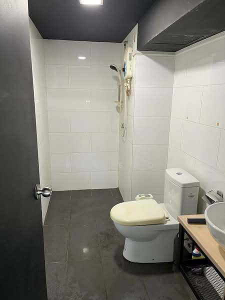 Kondominium untuk Disewa di My Loft @ Empire City - Ray Soo - Bathroom - PropertyGuru.com.my