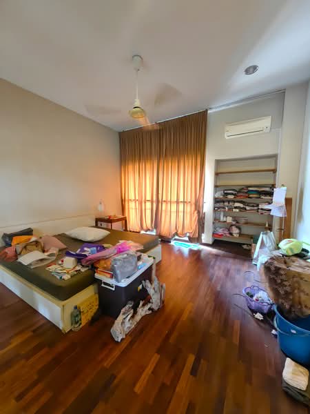3-storey Terraced House for Sale in Taman Esplanad (Bukit Jalil) - Mak Oliver - Bedroom - PropertyGuru.com.my