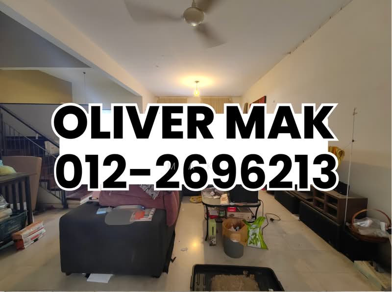 3-storey Terraced House for Sale in Taman Esplanad (Bukit Jalil) - Mak Oliver - Living Room - PropertyGuru.com.my