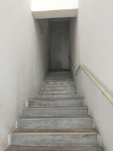 Kilang untuk Dijual di Taman Putra Perdana (Puchong) - Edmund Chan - Corridor - PropertyGuru.com.my
